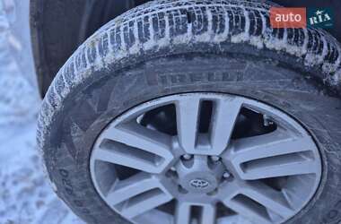 Позашляховик / Кросовер Toyota 4Runner 2011 в Києві