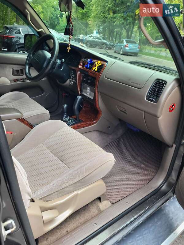 Внедорожник / Кроссовер Toyota 4Runner 1997 в Черкассах