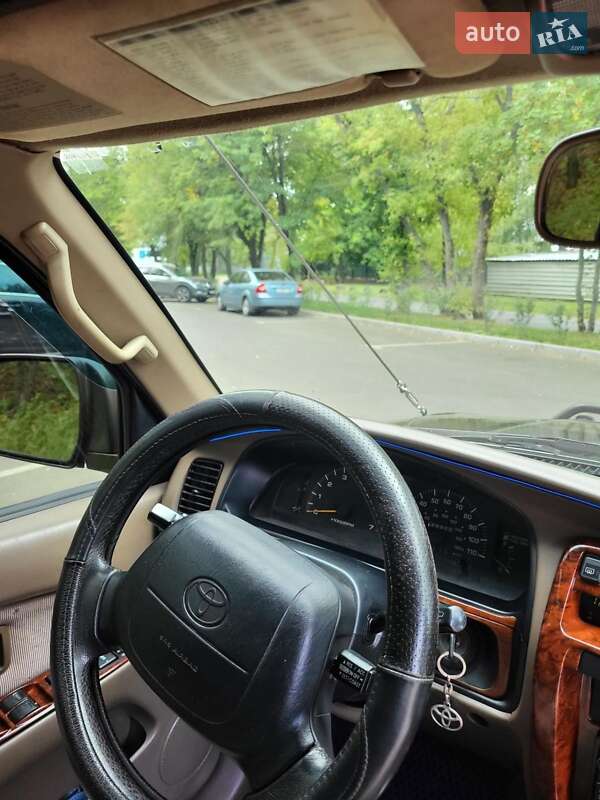 Внедорожник / Кроссовер Toyota 4Runner 1997 в Черкассах