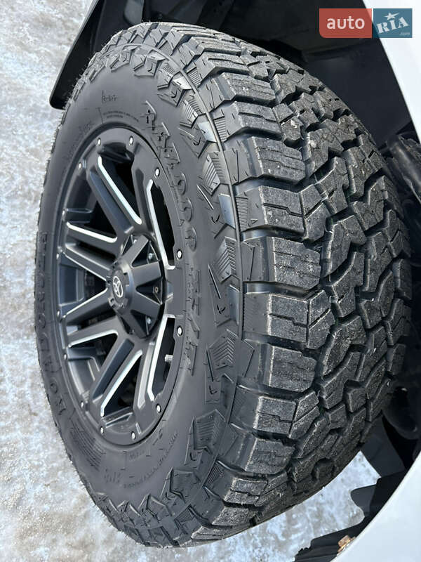 Внедорожник / Кроссовер Toyota 4Runner 2011 в Чернигове