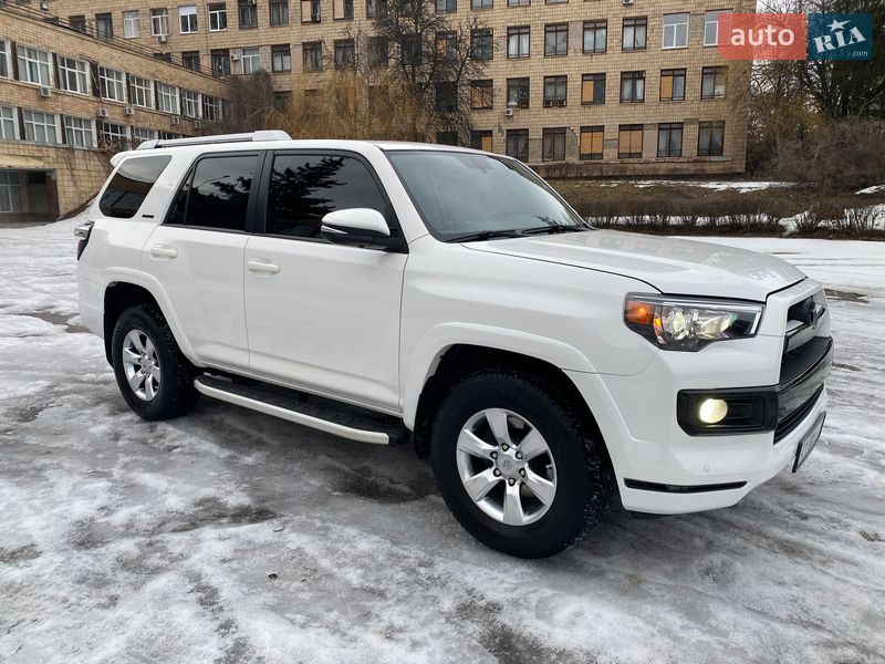 Внедорожник / Кроссовер Toyota 4Runner 2017 в Харькове
