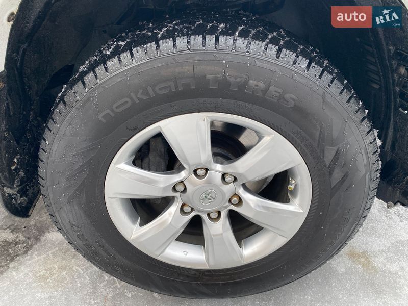 Внедорожник / Кроссовер Toyota 4Runner 2017 в Харькове