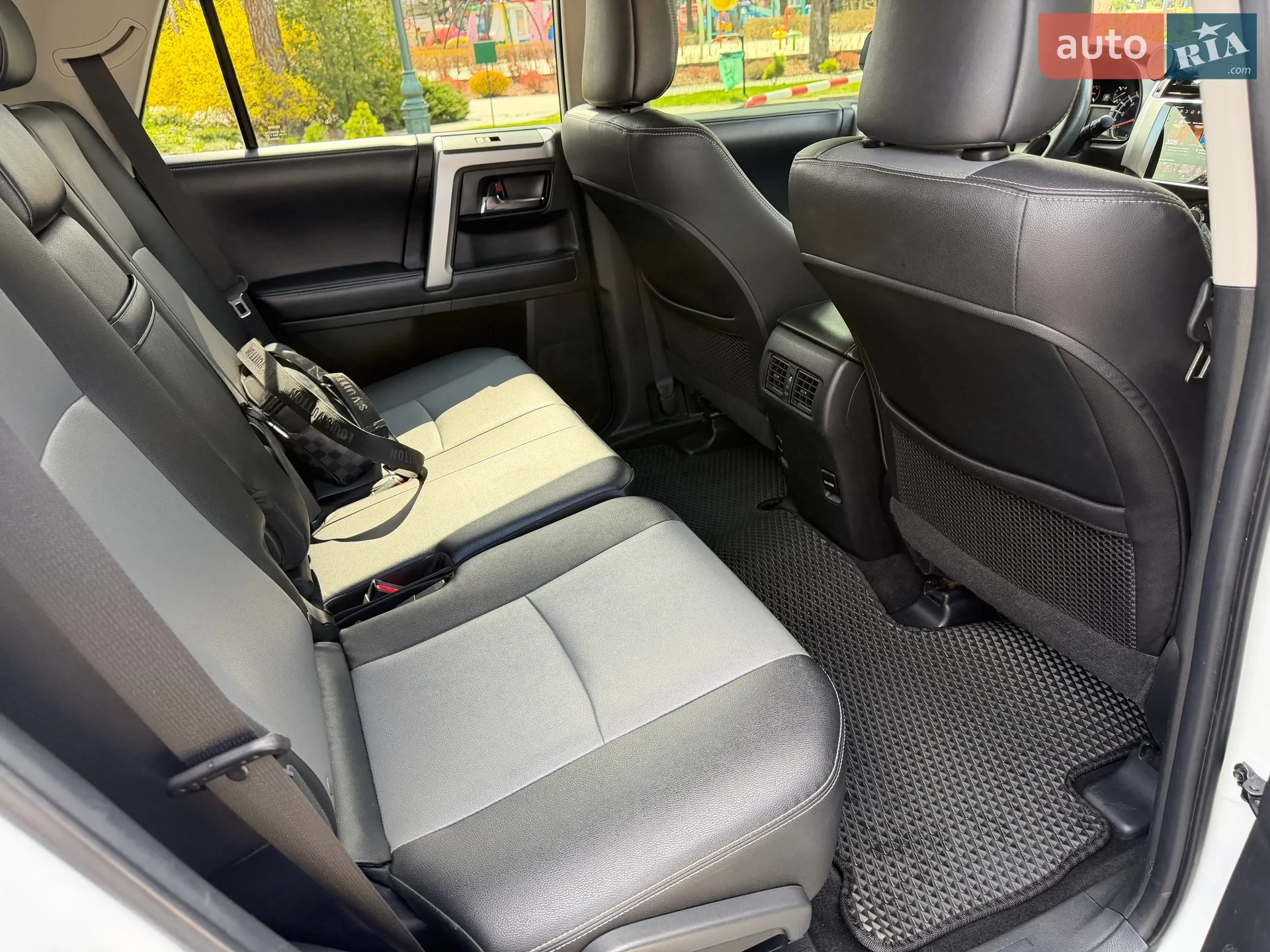 2017 Toyota 4Runner - мініатюра 17