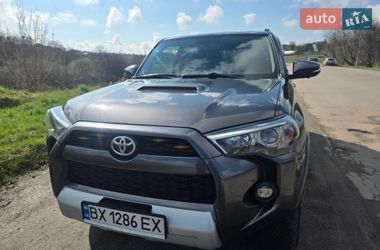 Внедорожник / Кроссовер Toyota 4Runner 2017 в Хмельницком