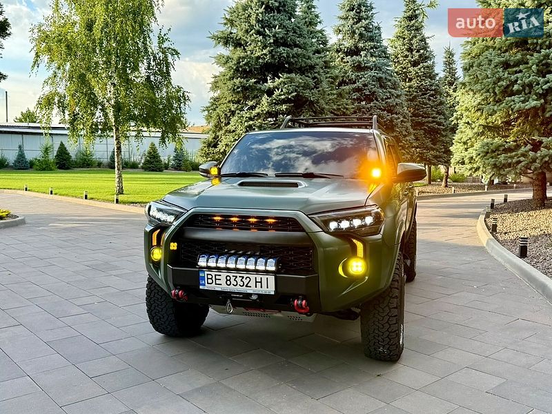 Внедорожник / Кроссовер Toyota 4Runner 2020 в Умани