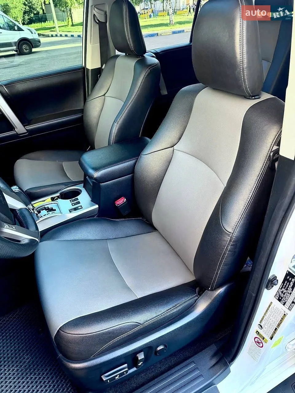 2017 Toyota 4Runner - мініатюра 18
