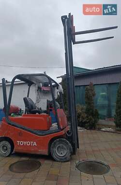 Вилочный погрузчик Toyota 5FBE15 2010 в Ужгороде