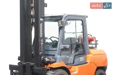 Вилочний навантажувач Toyota 7FG 2003 в Києві