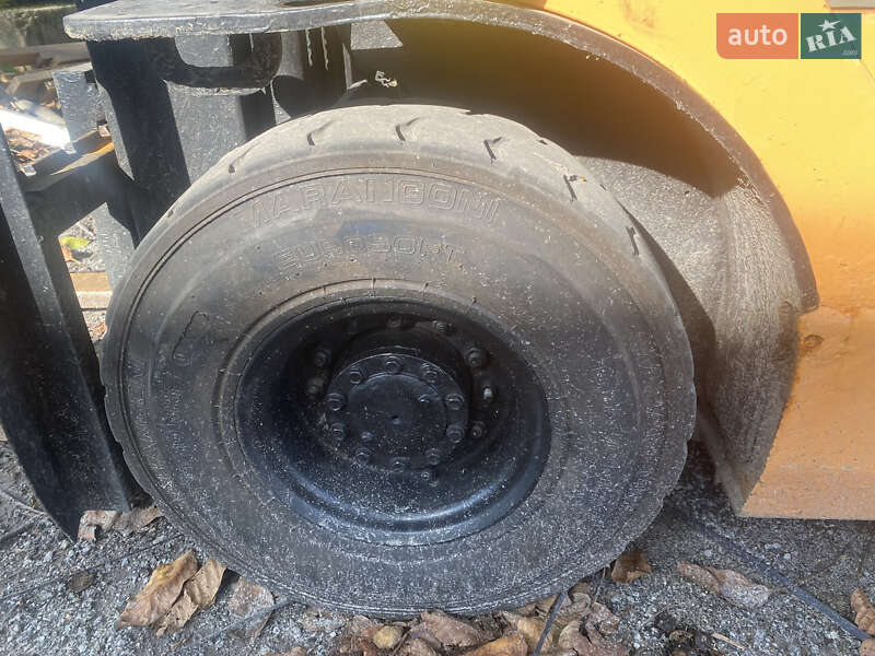 Вилочный погрузчик Toyota 7FGU15 2004 в Бердичеве фото 5 Вилочный погрузчик Toyota 7FGU15 2004 в Бердичеве