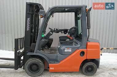Вилочный погрузчик Toyota 8FDF-25 2018 в Киеве