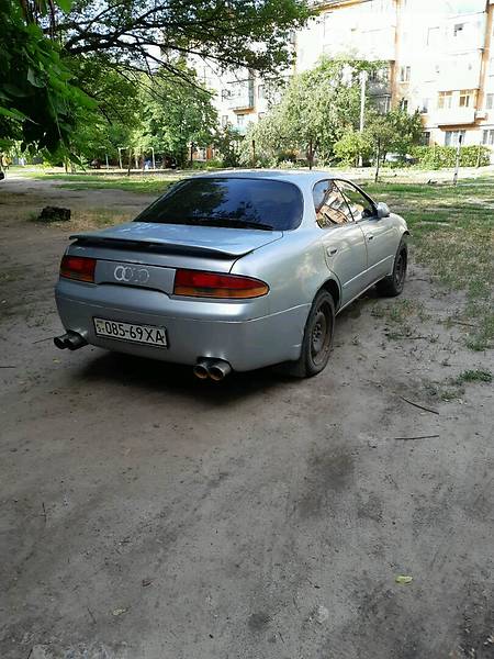 Седан Toyota  1990 в 