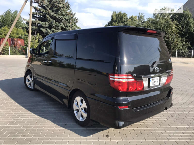 Минивэн Toyota Alphard 2007 в Бершади