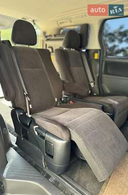 Минивэн Toyota Alphard 2012 в 