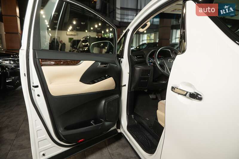 Мінівен Toyota Alphard 2023 в Одесі фото 28 Мінівен Toyota Alphard 2023 в Одесі