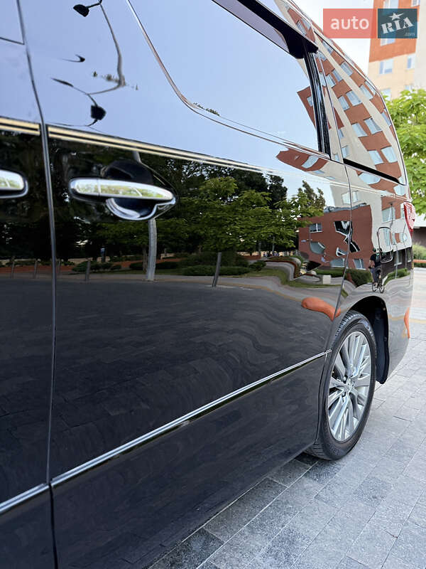 Мінівен Toyota Alphard 2014 в Одесі