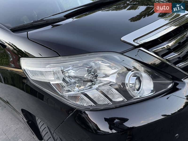 Мінівен Toyota Alphard 2014 в Одесі