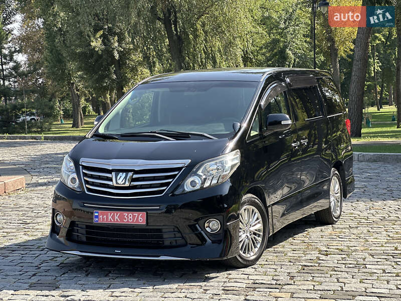Toyota Alphard 2014