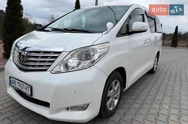 Мінівен Toyota Alphard 2010 в 