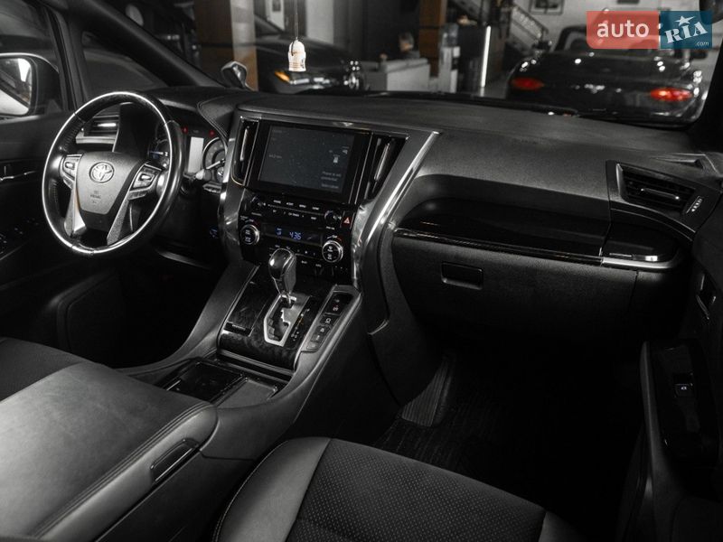 Минивэн Toyota Alphard 2020 в Одессе