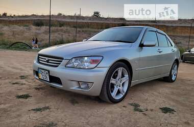 Седан Toyota Altezza 1999 в 