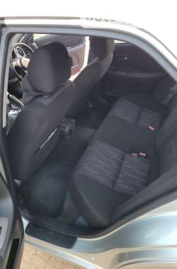 Седан Toyota Altezza 1999 в 
