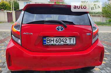 Хэтчбек Toyota Aqua 2017 в Одессе