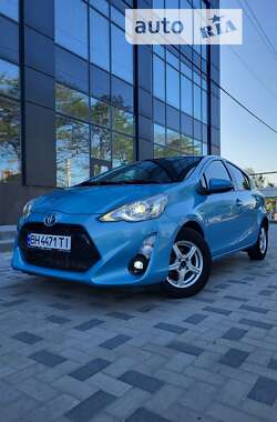 Хетчбек Toyota Aqua 2015 в Одесі