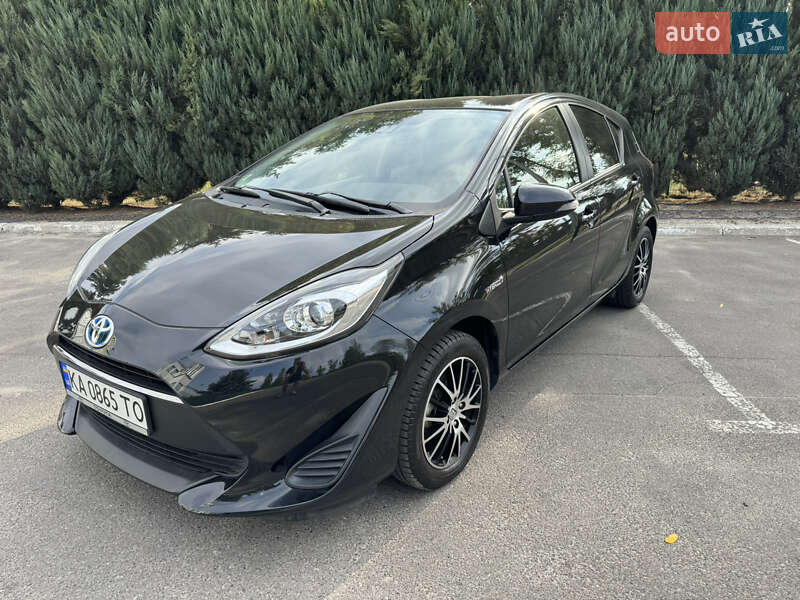 Хетчбек Toyota Aqua 2018 в Києві