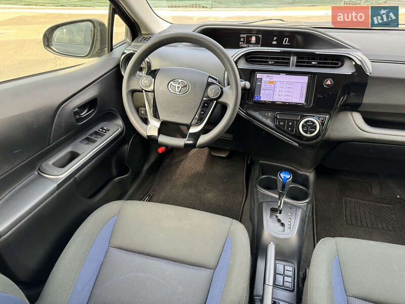 Хетчбек Toyota Aqua 2018 в Києві