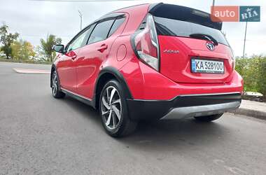 Хэтчбек Toyota Aqua 2015 в 