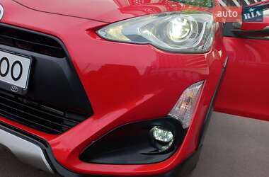 Хэтчбек Toyota Aqua 2015 в 