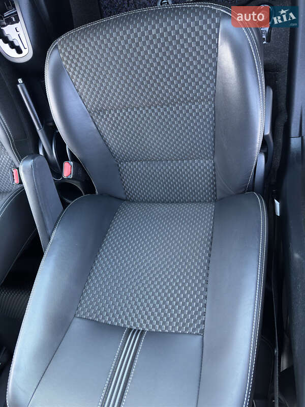 Хэтчбек Toyota Aqua 2019 в Киеве