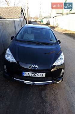 Хэтчбек Toyota Aqua 2013 в Козельце