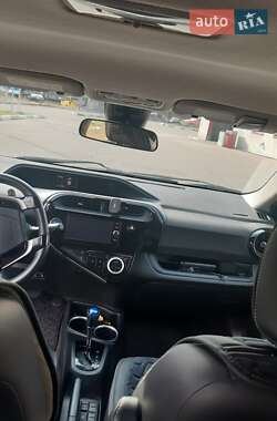 Хетчбек Toyota Aqua 2017 в Києві