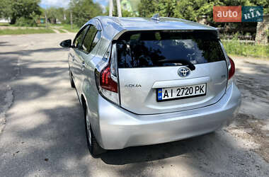 Хэтчбек Toyota Aqua 2015 в 