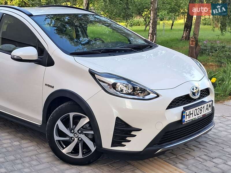 Хетчбек Toyota Aqua 2017 в Одесі