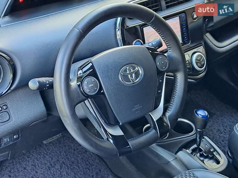Хетчбек Toyota Aqua 2017 в Одесі