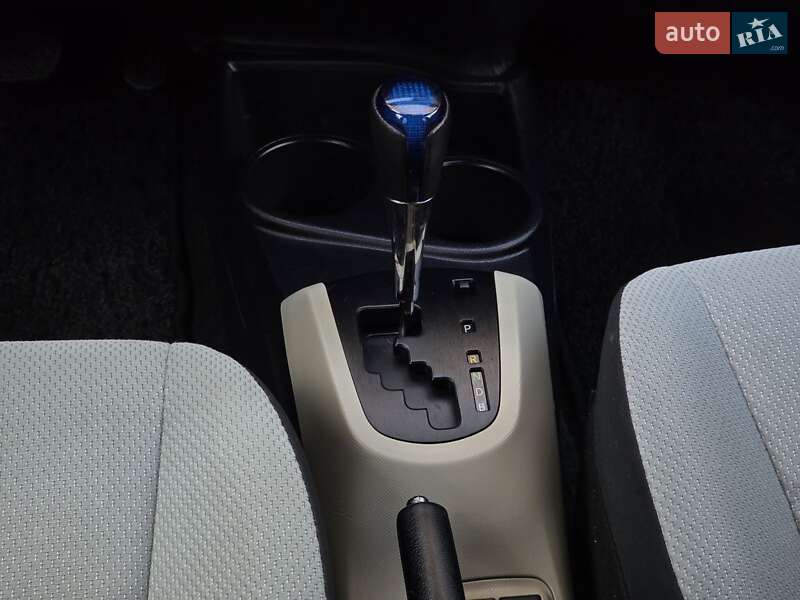 Хетчбек Toyota Aqua 2013 в Києві