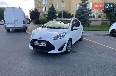 Хэтчбек Toyota Aqua 2017 в Киеве