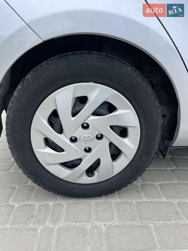 Хетчбек Toyota Aqua 2018 в Ірпені