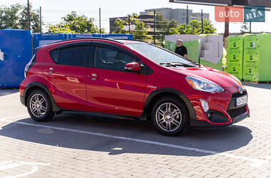 Хэтчбек Toyota Aqua 2016 в Умани