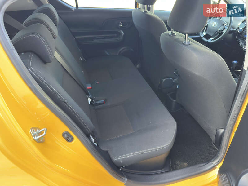 Хетчбек Toyota Aqua 2020 в Києві