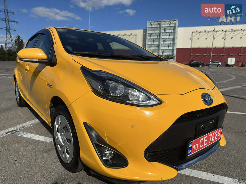 Хетчбек Toyota Aqua 2020 в Києві