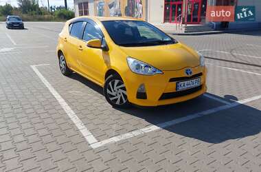 Хэтчбек Toyota Aqua 2015 в Киеве