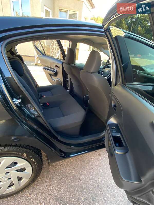 Хетчбек Toyota Aqua 2018 в Києві