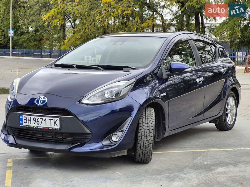 Хетчбек Toyota Aqua 2018 в Одесі