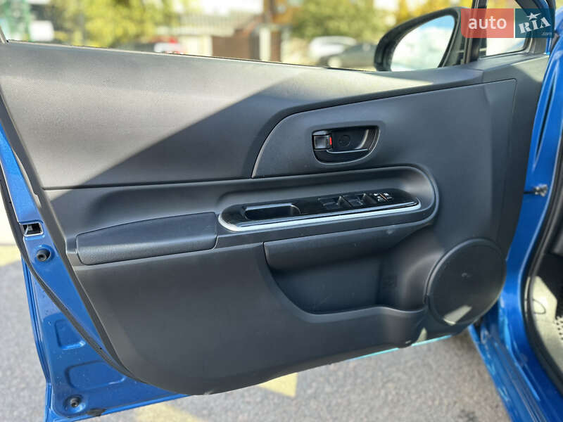 Хетчбек Toyota Aqua 2019 в Києві