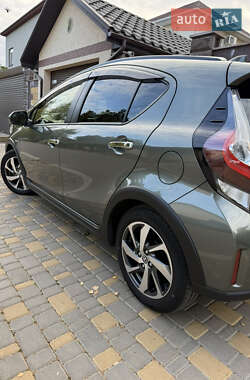 Хетчбек Toyota Aqua 2020 в 