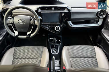 Хетчбек Toyota Aqua 2020 в 