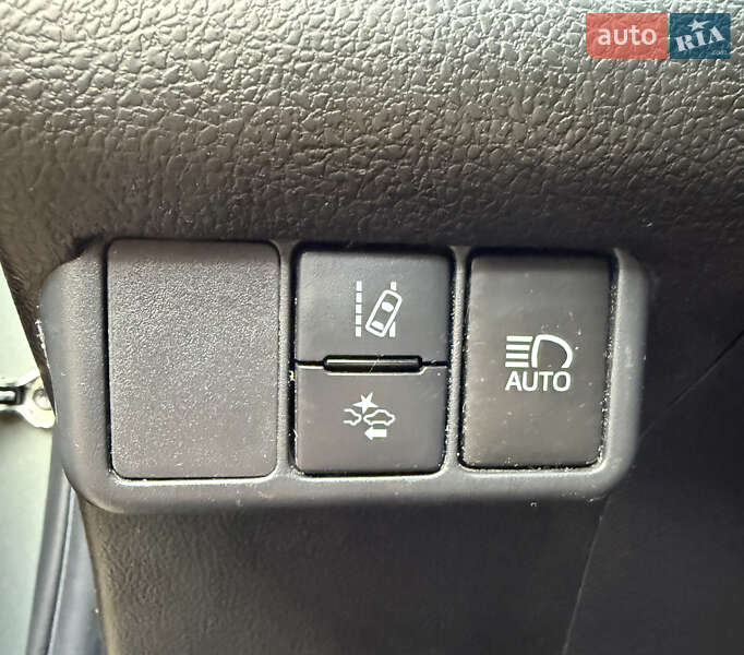 Хэтчбек Toyota Aqua 2020 в Одессе фото 77 Хэтчбек Toyota Aqua 2020 в Одессе